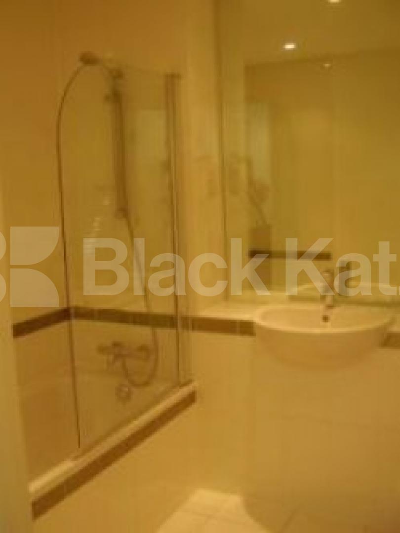 			1 Bedroom, 1 bath, 1 reception Flat			 Vision 7, HOLLOWAY N7